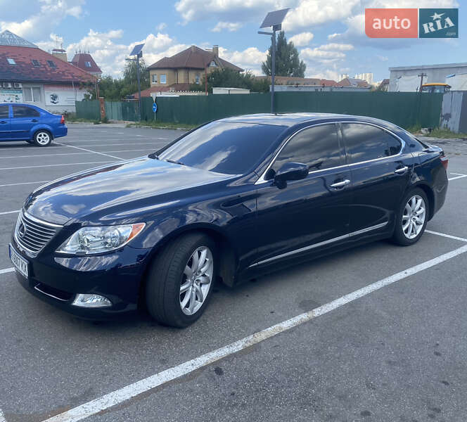 Lexus Ls (2008)