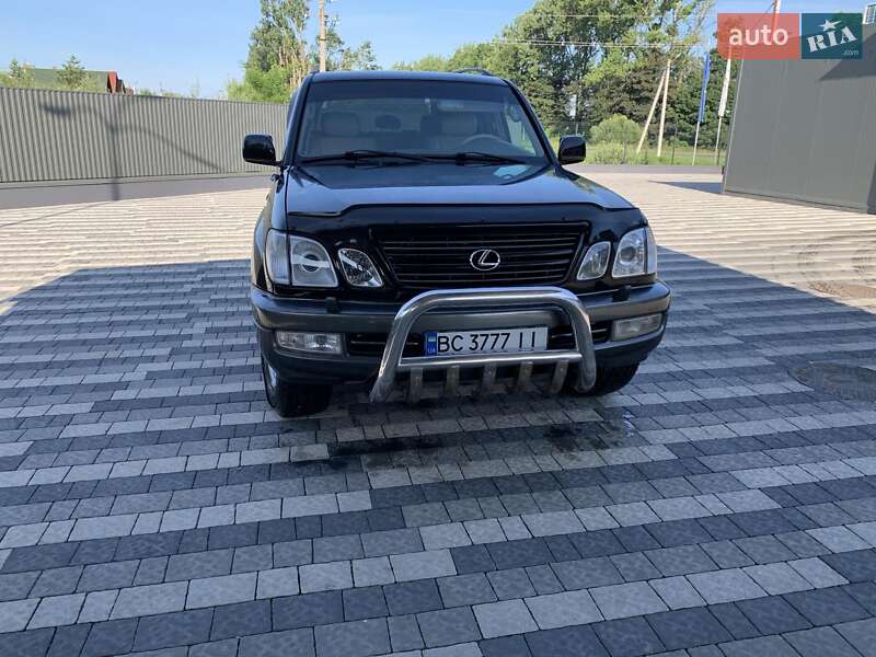Lexus Lx (2000)