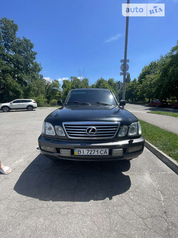 Lexus Lx (2003)
