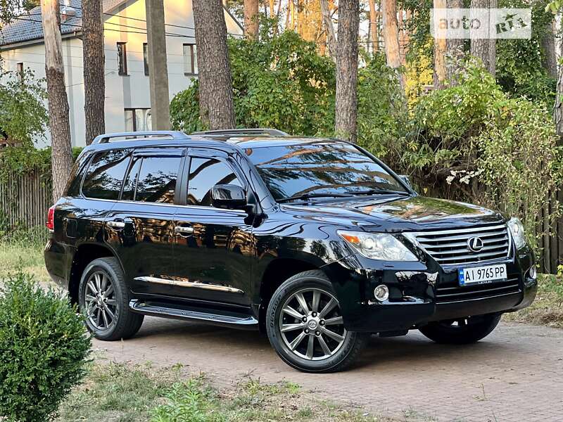 Lexus Lx 570 (2008)