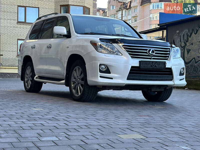 Lexus Lx (2010)