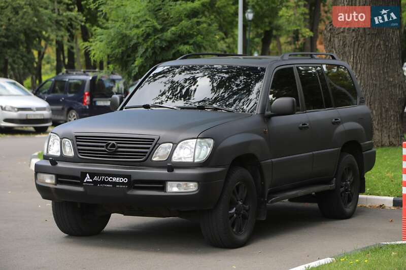 Lexus Lx (2000)