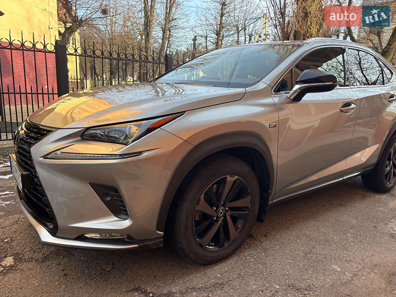 Lexus Nx (2020)