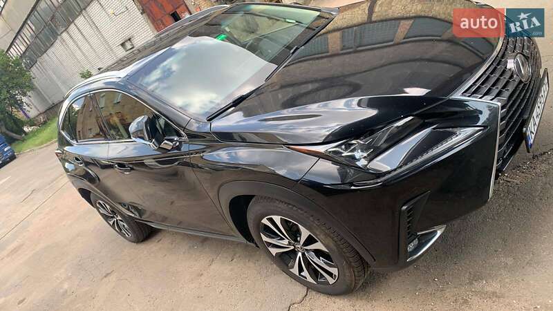 Lexus Nx (2017)