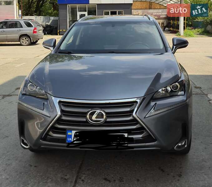 Lexus Nx (2016)