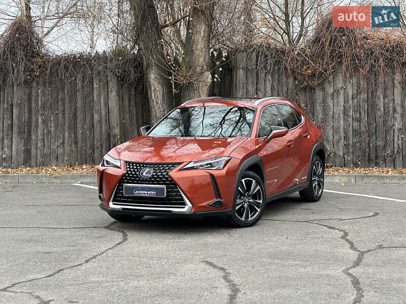 Lexus Ux (2020)