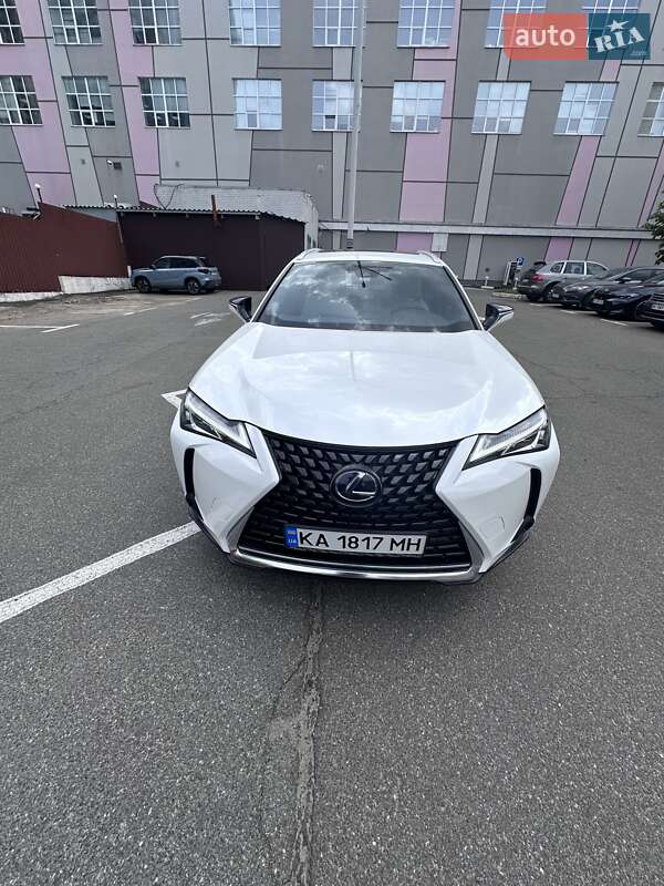 Lexus Ux (2019)