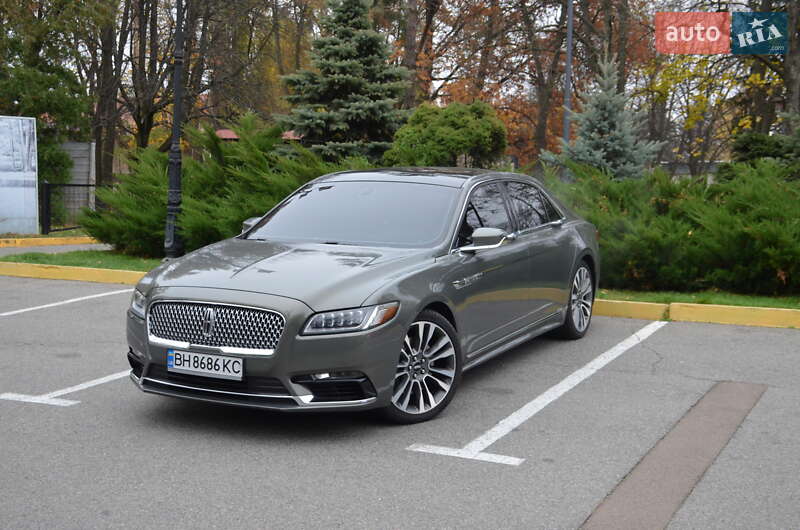 Lincoln Continental (2016)