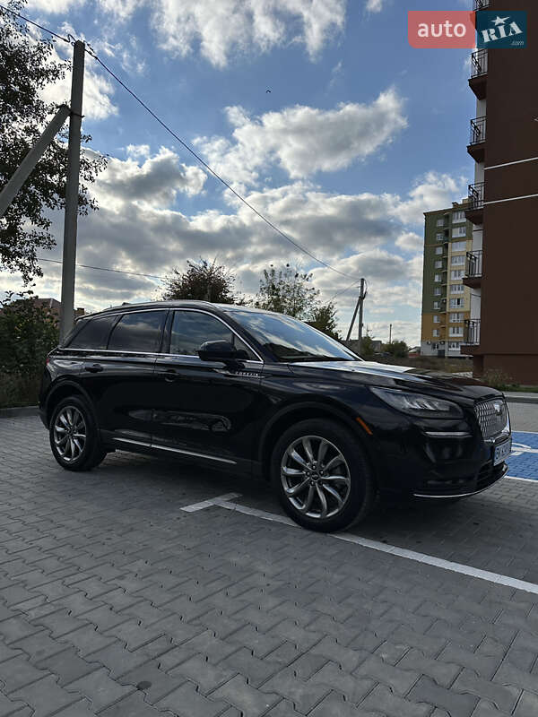 Lincoln Corsair (2020)