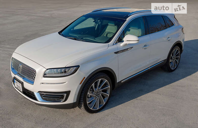 Lincoln Nautilus (2020)