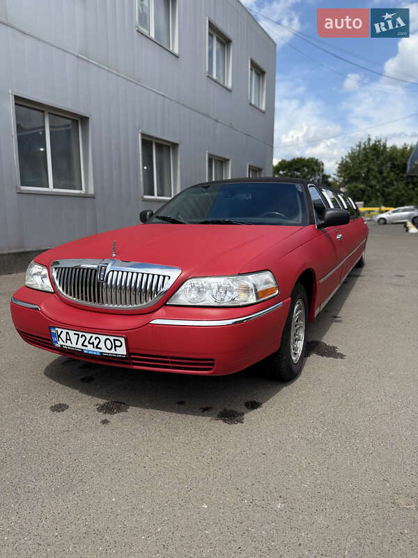 Lincoln Town car (2001)