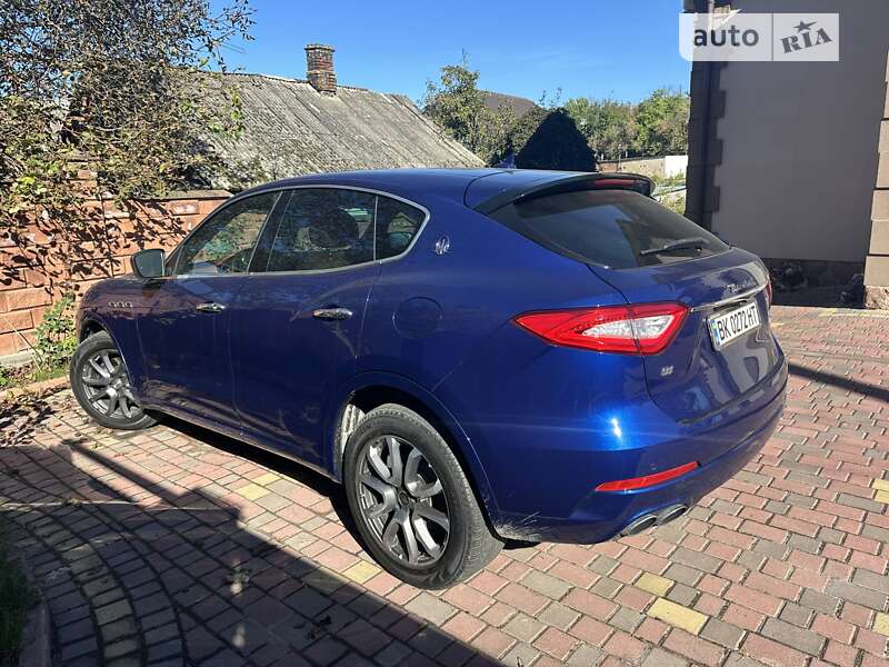 Maserati Levante (2020)