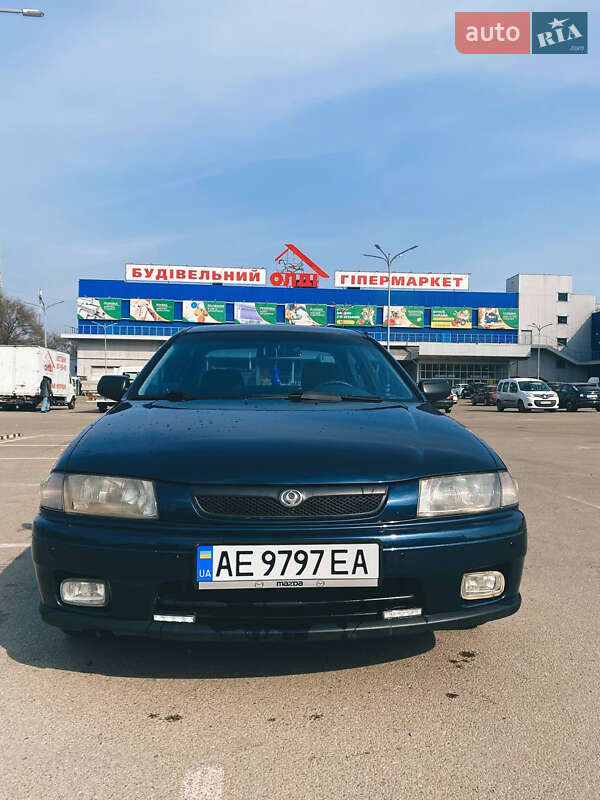 Mazda 323 (1997)