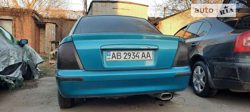 Mazda 323 (1999)