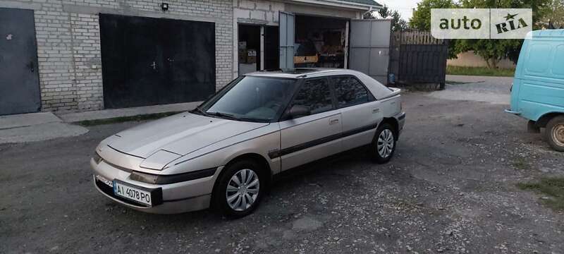 Mazda 323 (1993)
