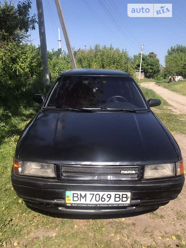 Mazda 323 (1990)