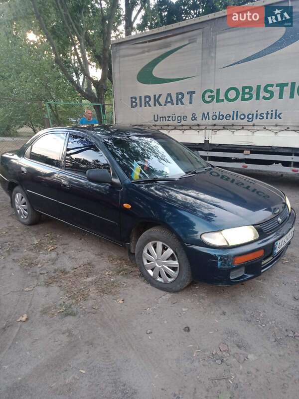 Mazda 323 (1996)
