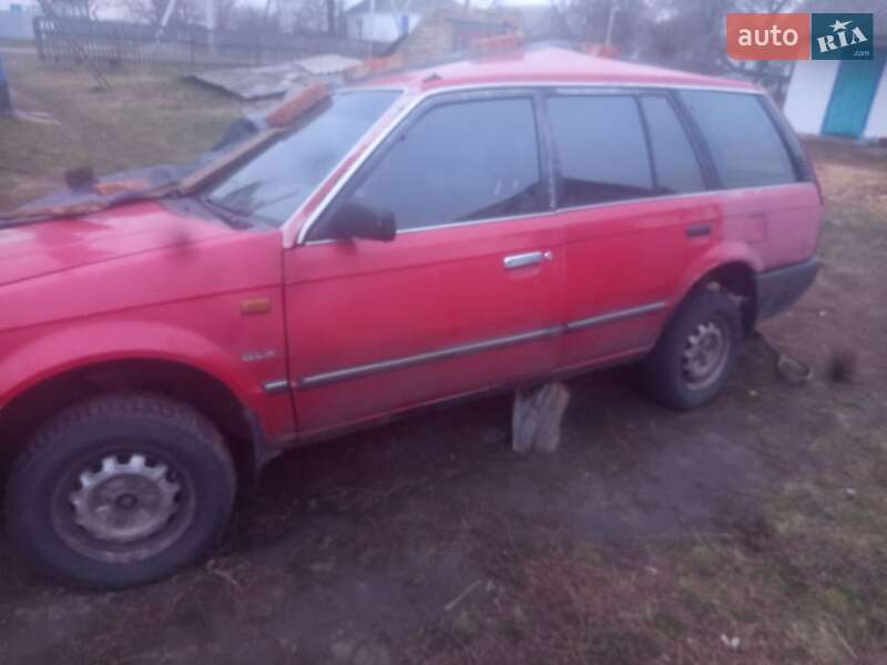 Mazda 323 (1988)