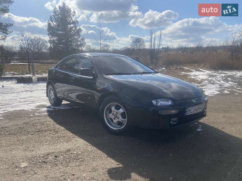 Mazda 323 (1995)
