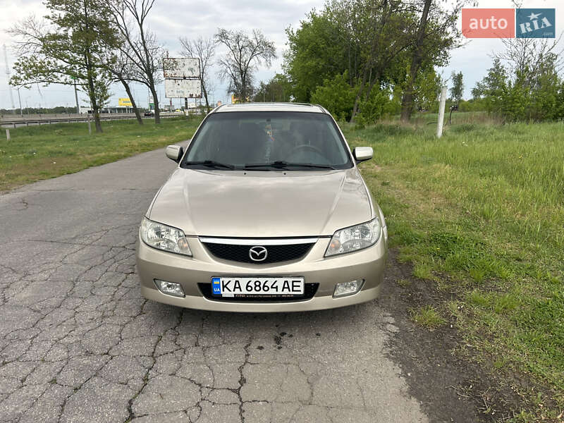 Mazda 323 (2003)