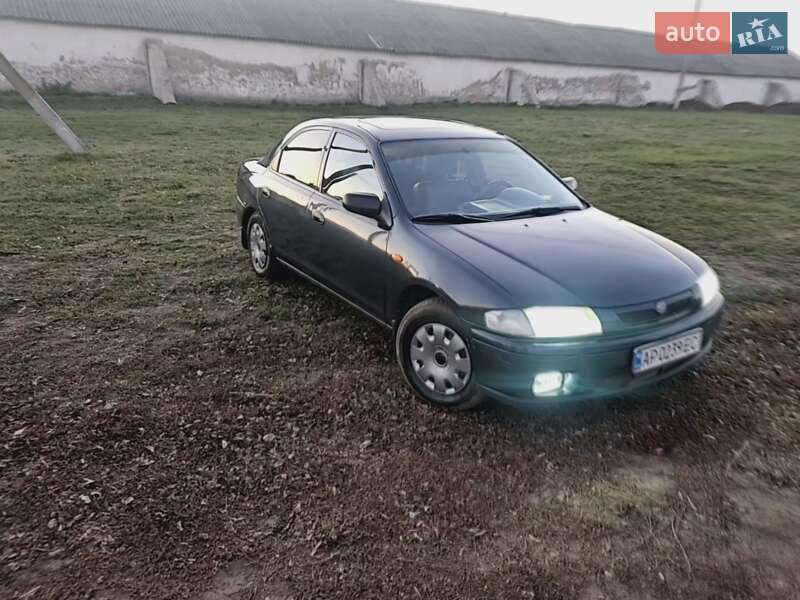 Mazda 323 (1996)