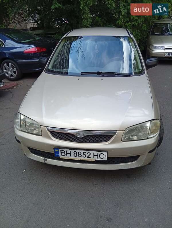 Mazda 323 (1999)