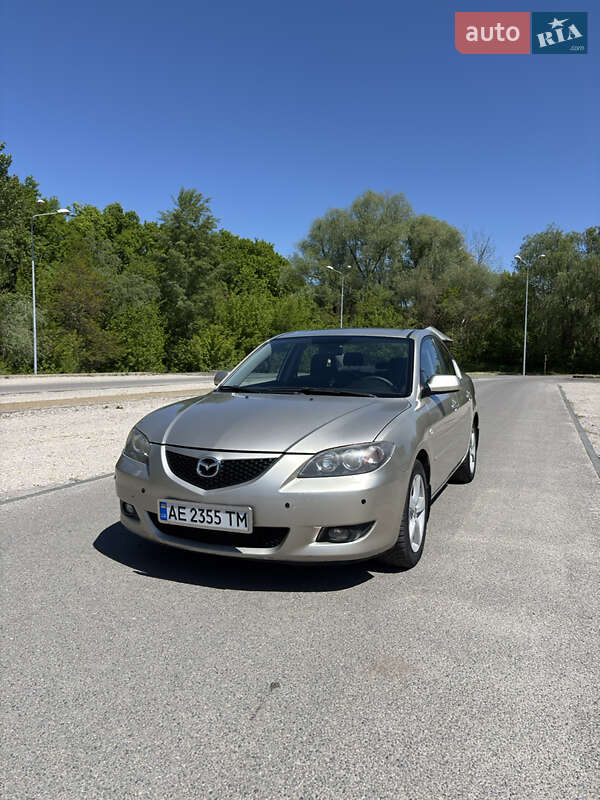 Mazda 3 (2005)