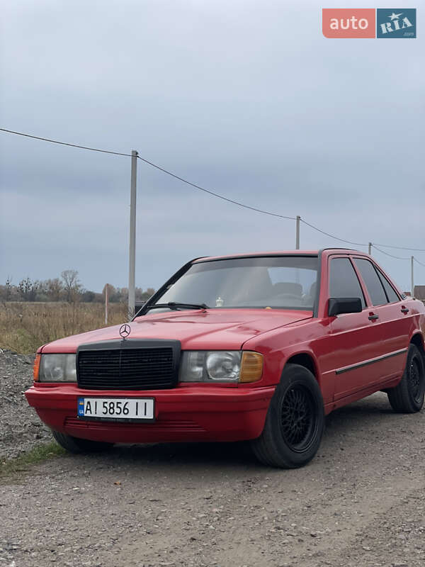 Mercedes-benz 190 (1984)