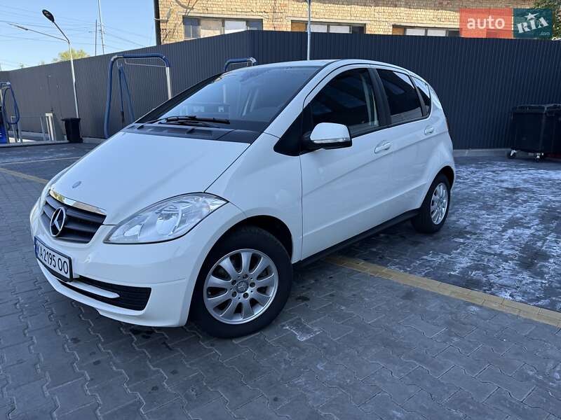Mercedes-benz A-class (2010)