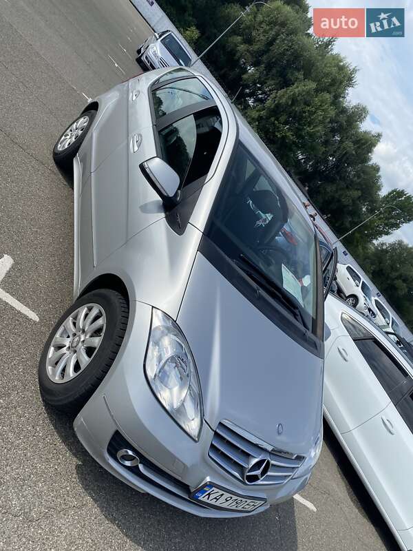 Mercedes-benz A-class (2012)