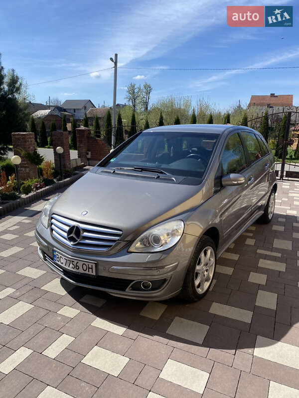 Mercedes-benz B 200 (2005)