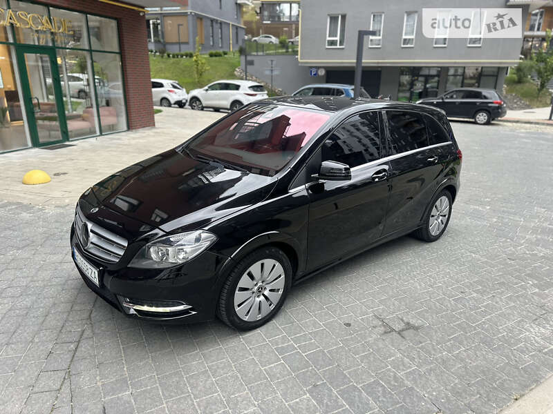 Mercedes-benz B 250 (2017)