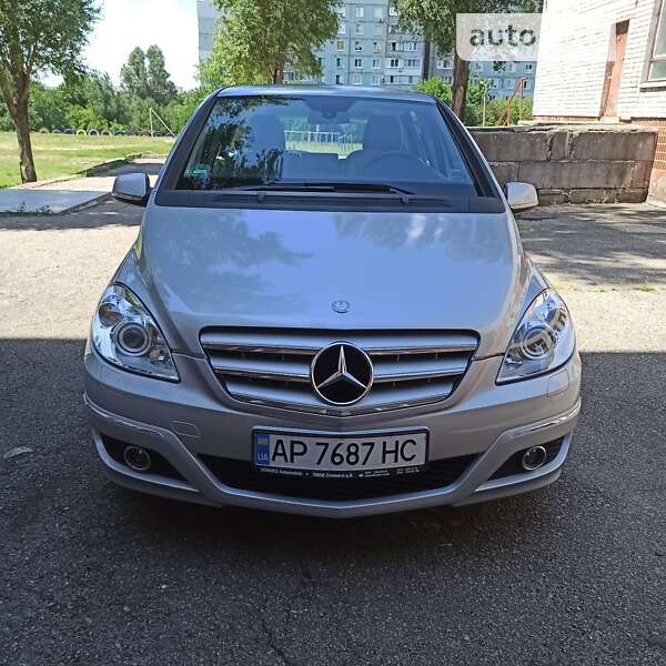 Mercedes-benz B 200 (2010)