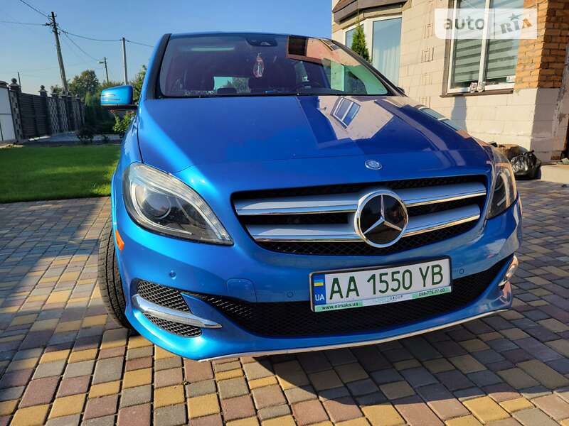 Mercedes-benz B 250 (2016)
