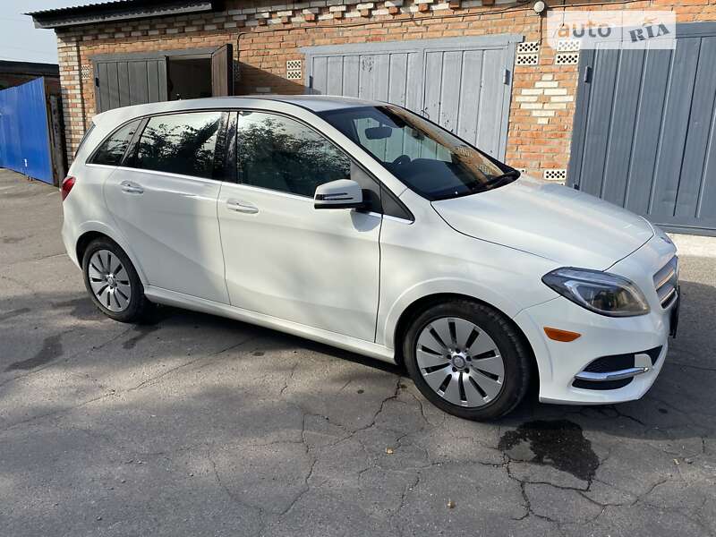 Mercedes-benz B 250e (2016)