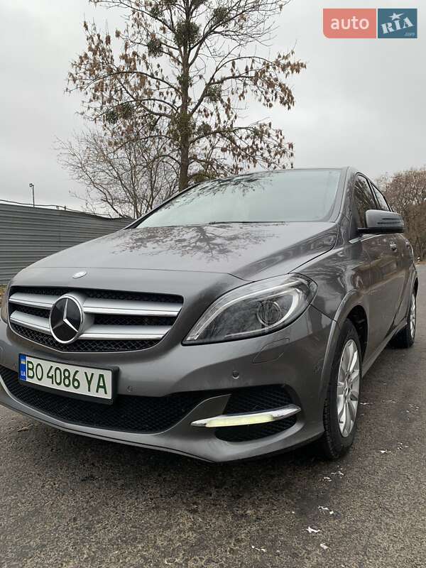 Mercedes-benz B 250e (2016)