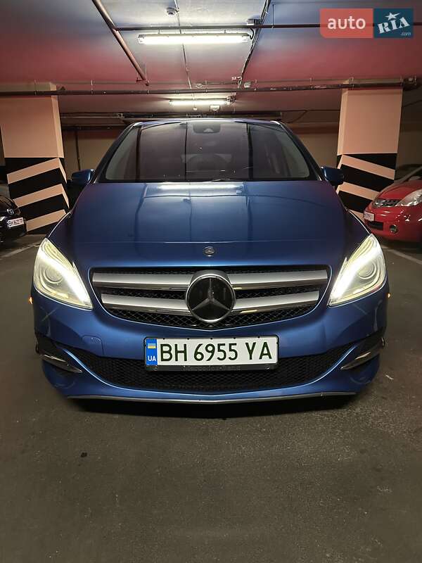 Mercedes-benz B 250e (2015)
