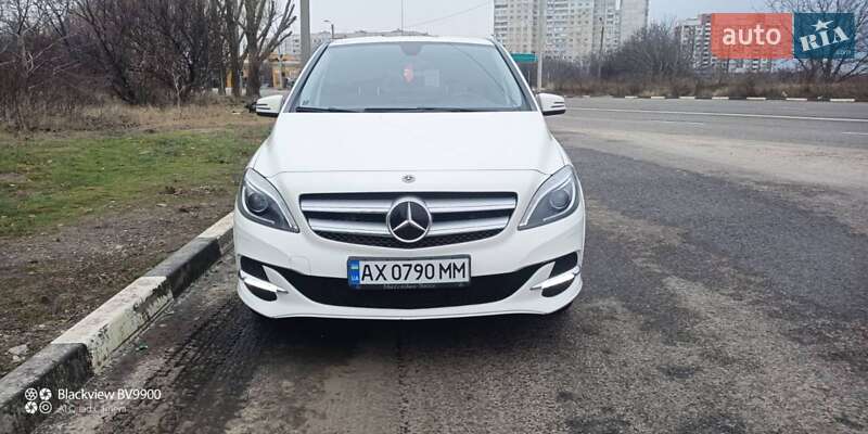 Mercedes-benz B-class (2017)
