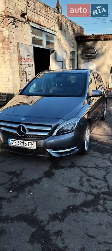Mercedes-benz B-class (2013)
