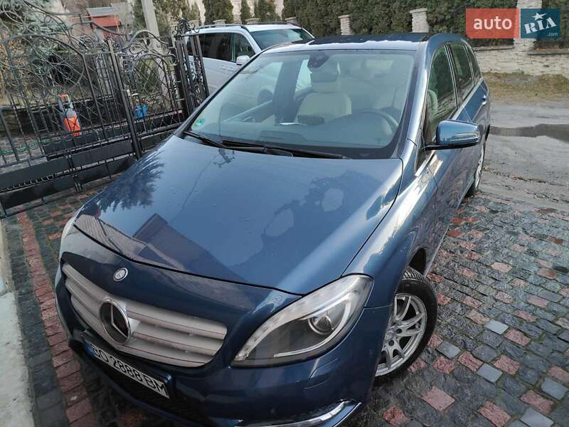Mercedes-benz B-class (2012)