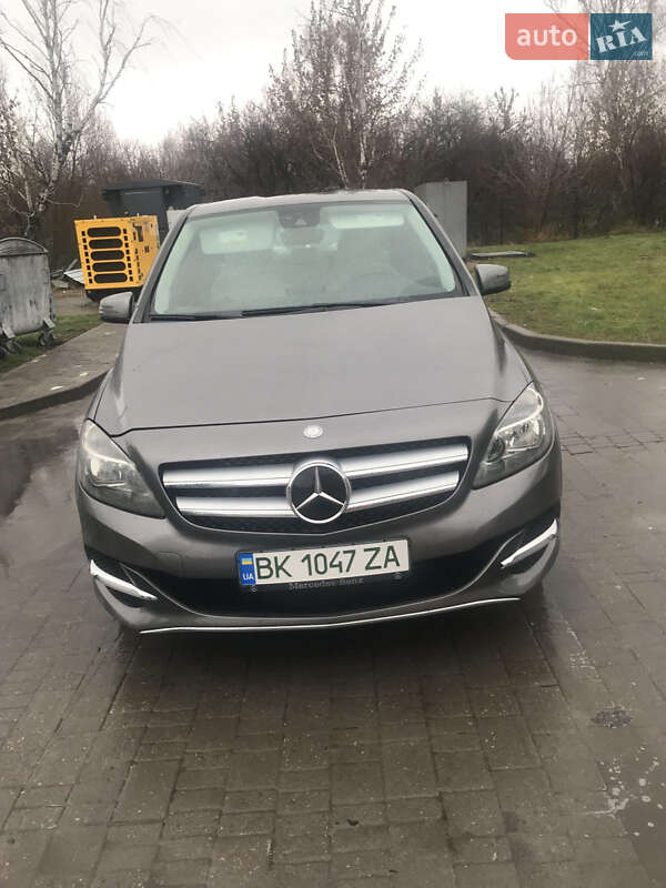 Mercedes-benz B-class (2014)