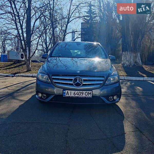 Mercedes-benz B-class (2013)