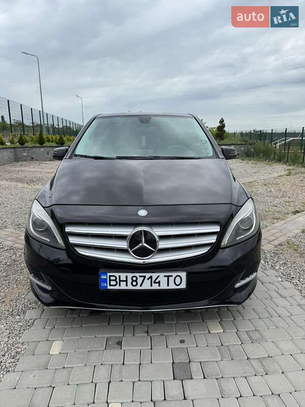 Mercedes-benz B-class (2014)