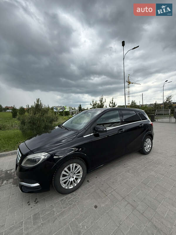 Mercedes-benz B-class (2014)