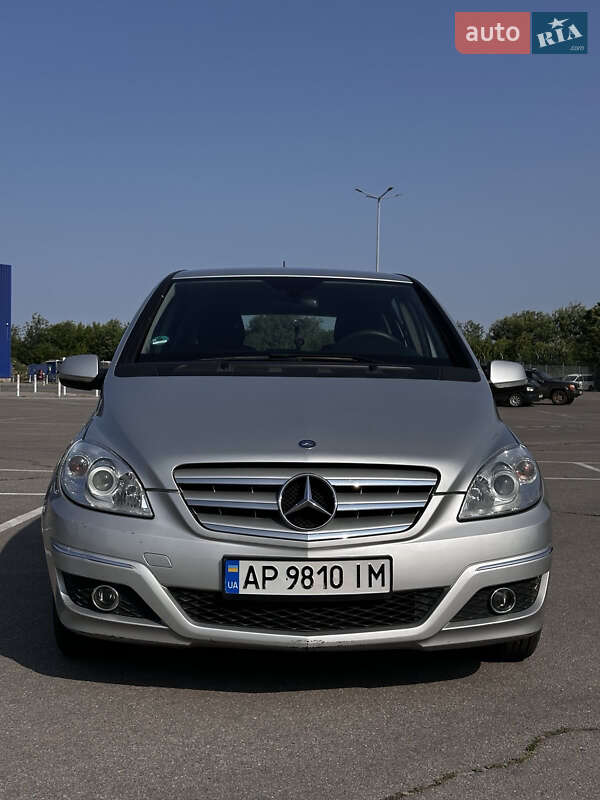 Mercedes-benz B-class (2009)