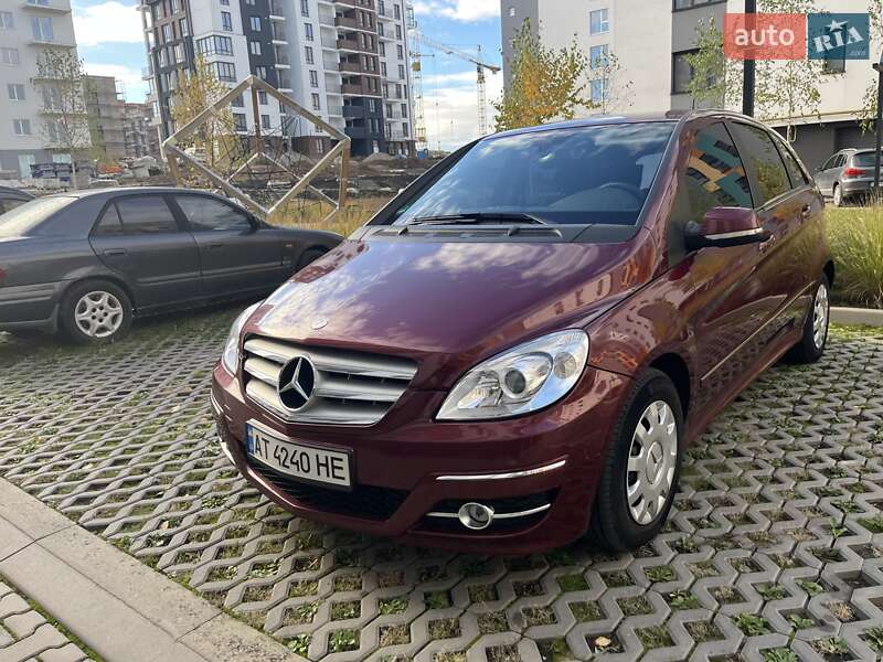 Mercedes-benz B-class (2011)