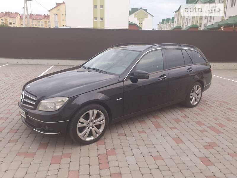 Mercedes-benz C 220 (2010)