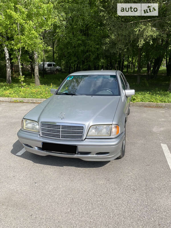 Mercedes-benz C-class (1999)