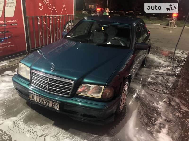 Mercedes-benz 180c (1997)