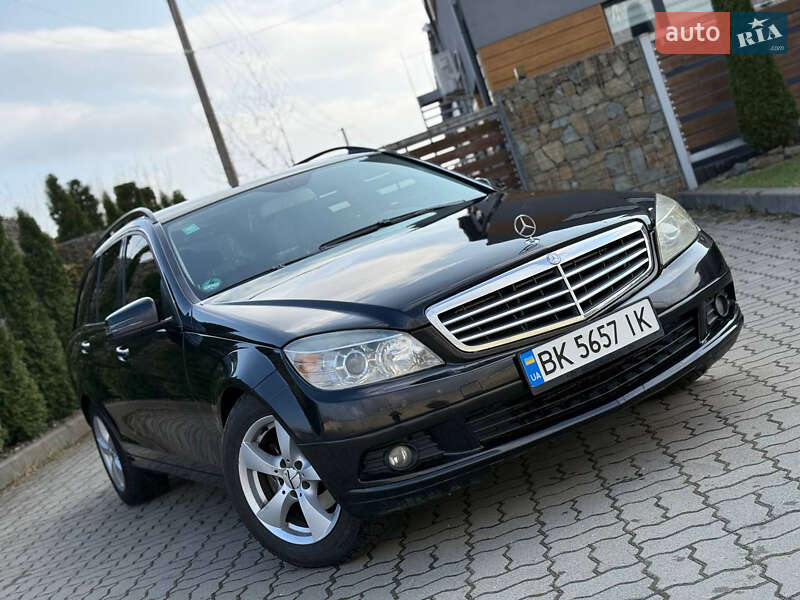 Mercedes-benz C-class (2011)